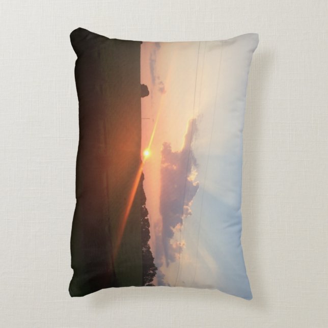 Schöner Sonnenuntergang auf dem Hügel Accent Kisse Dekokissen (Rückseite(Vertikal))