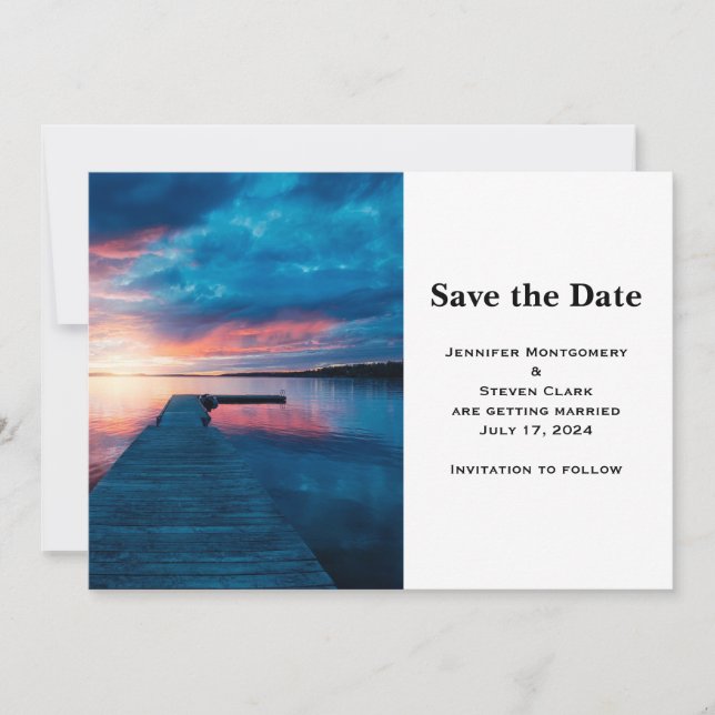 Schöner Sonnenuntergang auf einem ruhigen See Hoch Save The Date (Vorderseite)