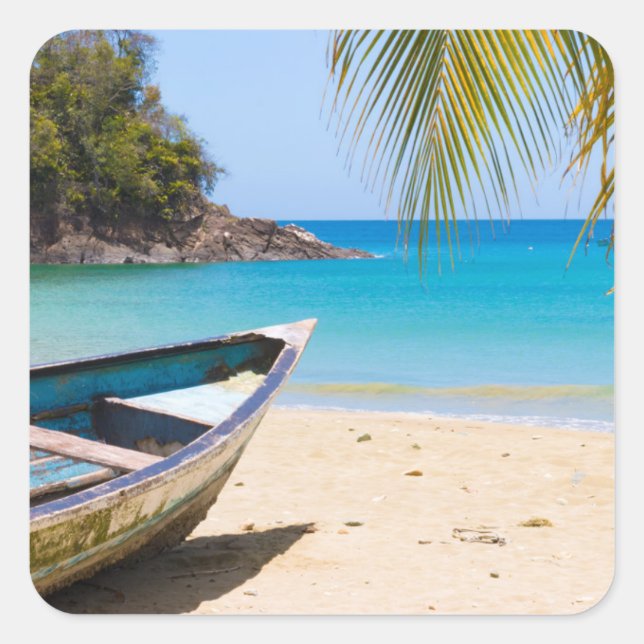 Schöner tropischer Strand mit Rowboat Quadratischer Aufkleber (Vorderseite)