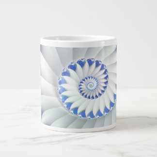 Schönes Blau und Weiß Meer Muschel Feines Fraktal Jumbo-Tasse