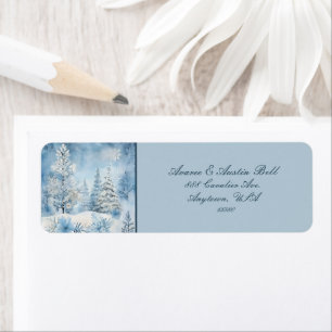 Schönes blaues Weiß Weihnachtsschaum Bäume Schnee