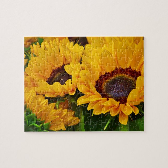 Schönes Bouquet mit gelben und orangefarbenen Sonn (Horizontal)