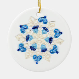Schönes Design aus blauem und weißem Schneeflock Keramik Ornament
