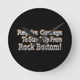 Schönes Design über Mut Stehend auf! T-Shir Runde Wanduhr