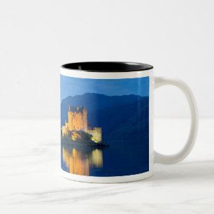 Schönes Eileen Donan Castle in Western Dornie Zweifarbige Tasse