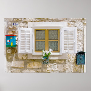 Schönes Fenster mit Fensterläden Poster
