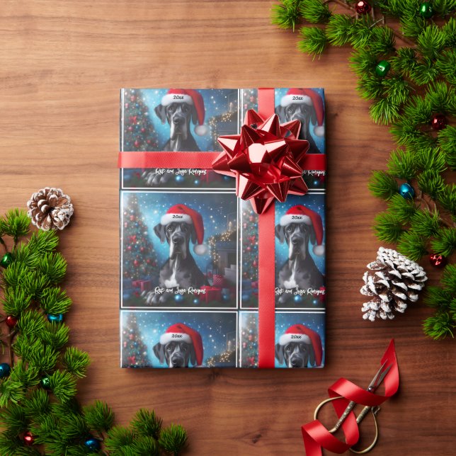 Schönes großes Tor mit Weihnachtsmannmütze Geschenkpapier (Feiertagsgeschenk)