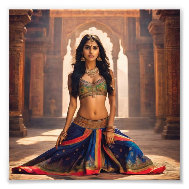 Schönes indisches Mädchen in traditionellem Kleid Fotodruck (Vorne)