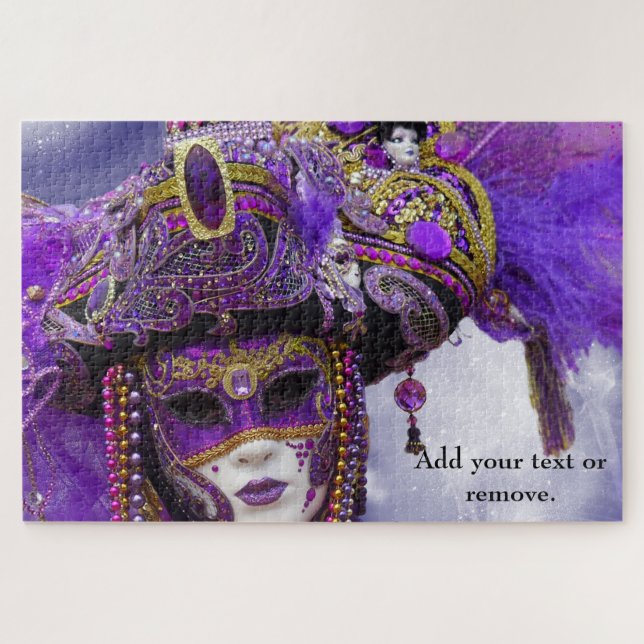 Schönes Lila Venedig Festival Maske aus Italien, (Horizontal)