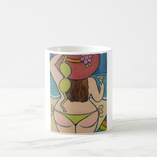 Schönes Mädchen im Bikini Kaffeetasse (Mittel)