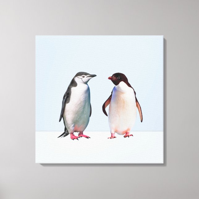 Schönes Penguin Couple auf Light Periwinkle Blue Leinwanddruck (Vorderseite)