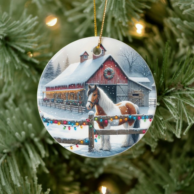 Schönes Pferd auf einem Weihnachtsbaum Personalisi Keramik Ornament (Baum)