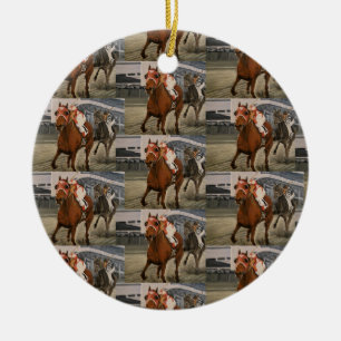 Schönes Pferd erfreut Besitzer in klassischem Renn Keramik Ornament