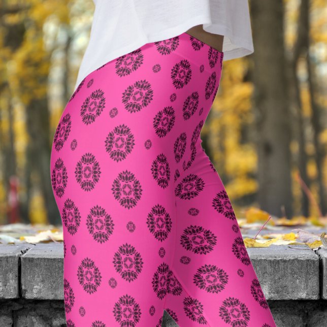 Schönes rosa-schwarzes Mandelmuster Leggings (Mandela on Wild Strawberry)