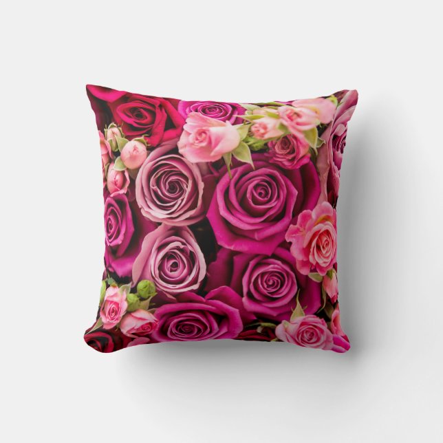 Schönes Rosa und Rote Rosen Kissen (Vorderseite)