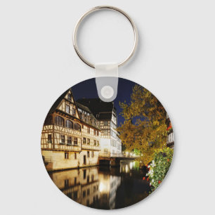 Schönes Straßburg bei Nacht Reisesouvenir Schlüsselanhänger