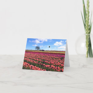 Schönes Tulip Field mit Heißluftballon, Oregon Dankeskarte