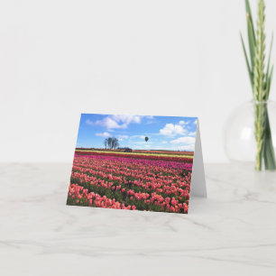 Schönes Tulip Field mit Heißluftballon, Oregon Dankeskarte