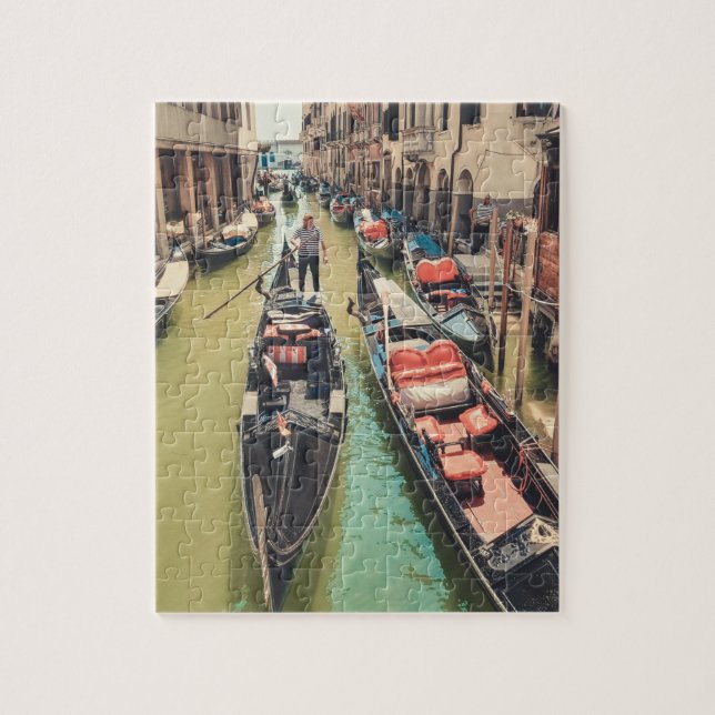 Schönes Venedig mit Gondelszene (Vertikal)