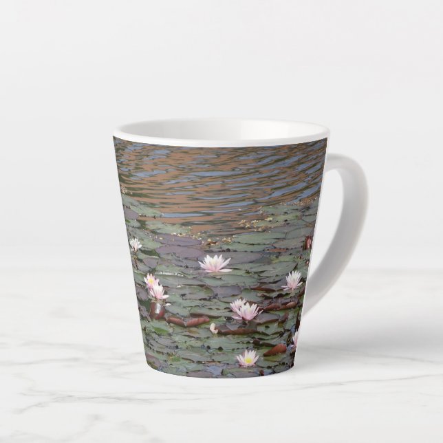 Schönes Wasser Lilies Latte Tasse (Rechte Ecke)