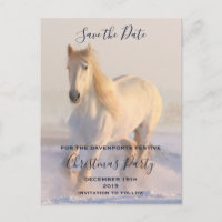 Schönes Weißes Pferd Save the Date im Schnee