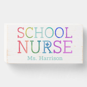 School Nurse Rainbow Typografie Personalisiert Holzkisten Schild