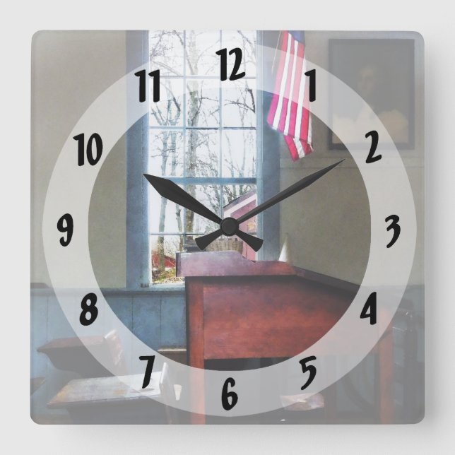 Schoolmaster's Desk Quadratische Wanduhr (Vorderseite)