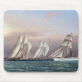 Schooners Dreadnought und Columbia 1870 Mousepad