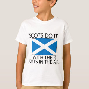 Schotten machen es... mit ihren Kilts in der Luft T-Shirt