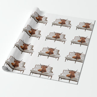 Schottische Highland-Kuh auf Sofa-Wrap-Papier Geschenkpapier