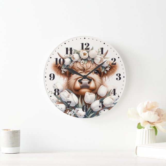 Schottische Highland-Kuh mit weißen Tulpen Wanduhr (Zuhause)