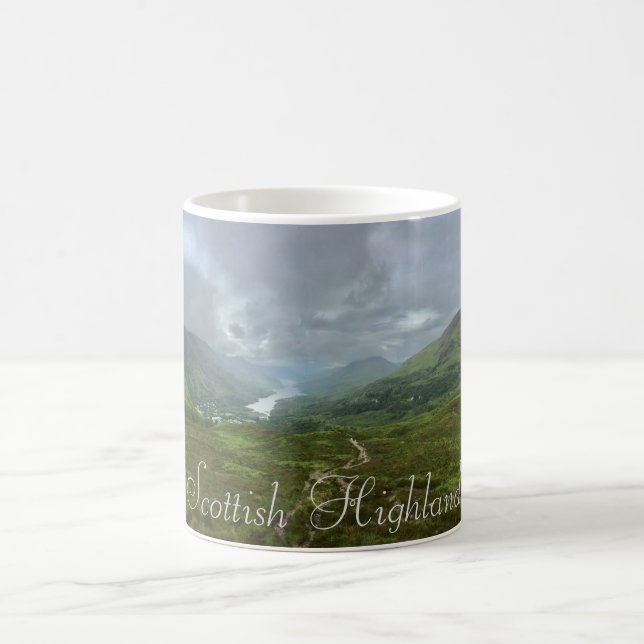 Schottische HochländerLoch Leven Ansicht vom Berg Kaffeetasse (Mittel)