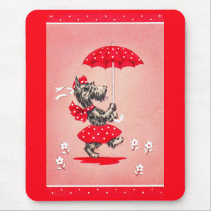 Schottische Hundedame mit Schirm Mousepad