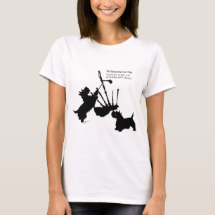 Schottische Terrier mit Great Highland Dudelsack T-Shirt