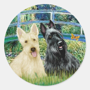 Schottische Terrier (zwei-BW) - Brücke Runder Aufkleber