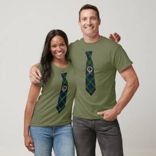 Schottisches Clan-Abzeichen und Tartan-Schlips T-Shirt