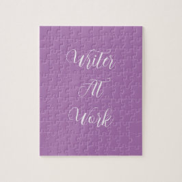 Schriftsteller bei der Arbeit Lila Puzzle