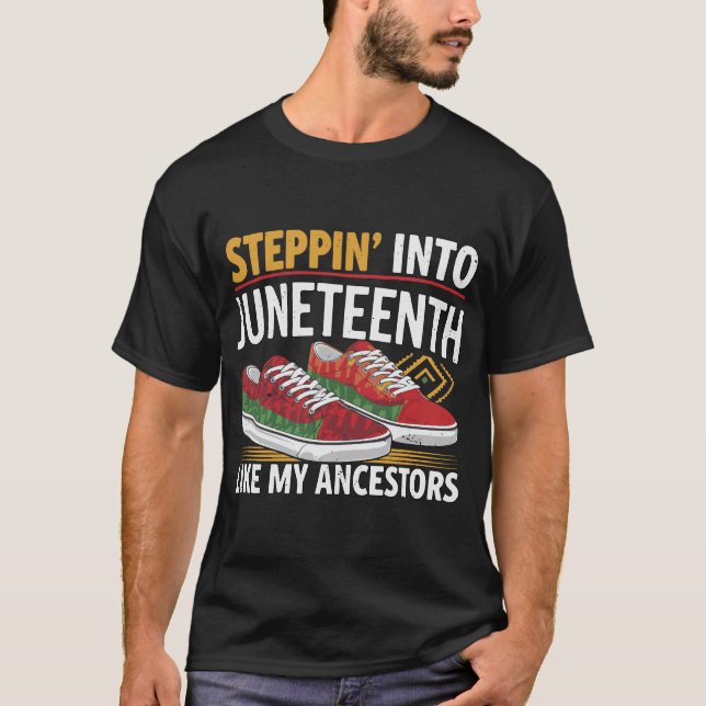 Schritt in den 19. Afro-schwarzen Stolz der Frau T-Shirt (Vorderseite)