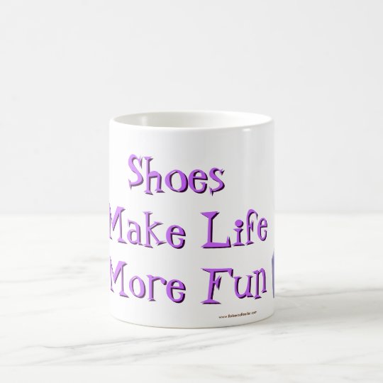 Schuhe machen Leben mehr Spaß - lila Kaffeetasse