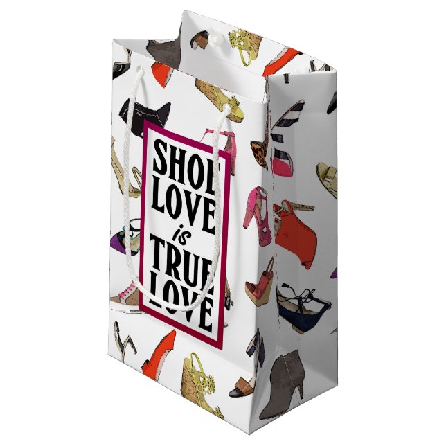 Schuhtasche - Liebe ist wahre Liebe Kleine Geschenktüte (Vorderseite Schrägansicht)