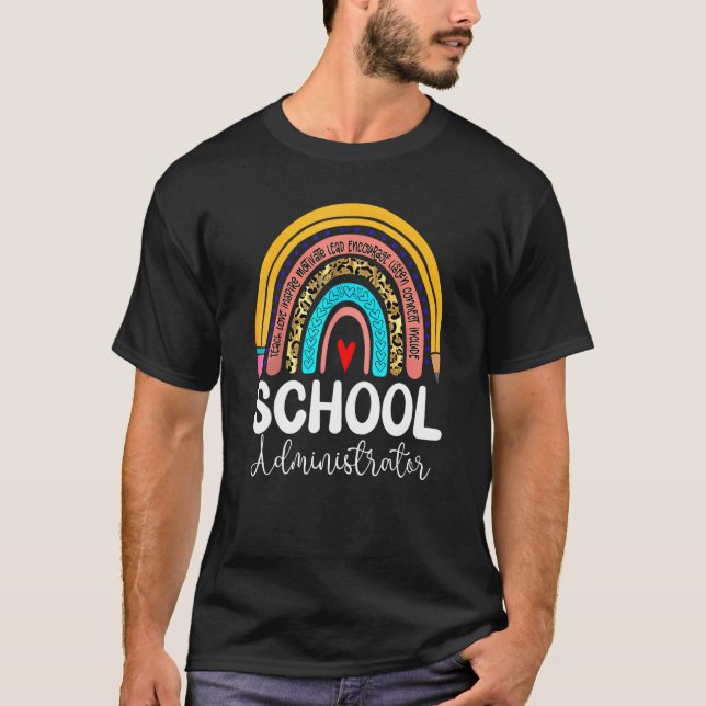 Schuladministrator Leopard Rainbow Back To Schoo T-Shirt (Vorderseite)