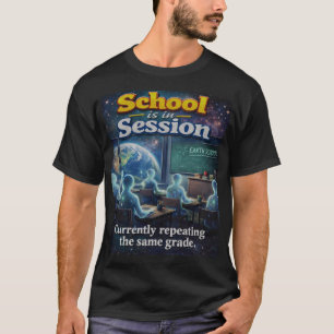 Schule ist in Betrieb  T-Shirt