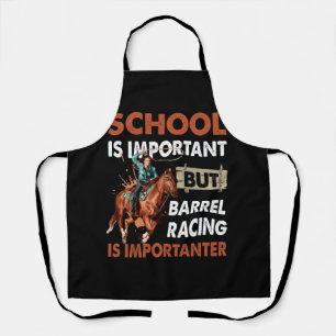 Schule ist wichtig, aber das beste Barrel Racing i Schürze