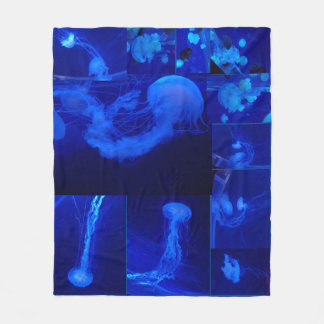 Schule von Jellfish Fleecedecke