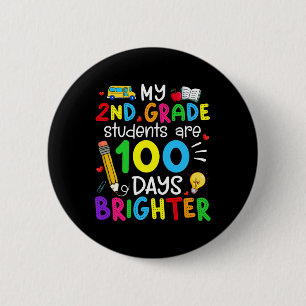 Schüler der 2. Klasse sind 100 Tage heller 100 Tag Button