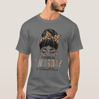 Schulkrankenpflege, Messy Bun Leopard Lehre an zwe T-Shirt