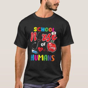 Schulkur winziger Menschen - Krankenpflege zurück T-Shirt