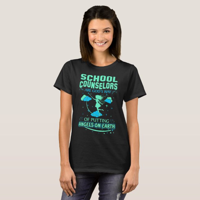 Schulratgeber-Gott-Engel auf Erdt-shirt T-Shirt (Vorne ganz)