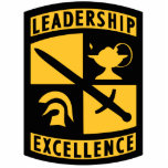 Schulungskorps für die ROTC-Reserve Freistehende Fotoskulptur<br><div class="desc">Gutes Geschenk für ROTC Cdet,  ROTC Veteran,  cooles Geschenk für ROTC Absolventen und ein tolles Geschenk für ROTC Mutter. Seien Sie stolz auf das US-Militär mit diesem phantastischen ROTC Geschenk.</div>