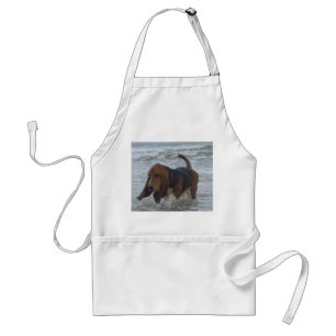 Schürze Basset Hound am Meer